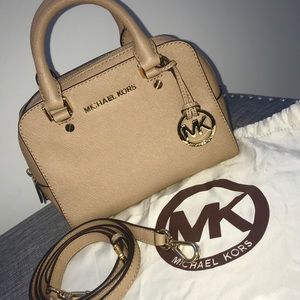 Michael Kors Crossbody